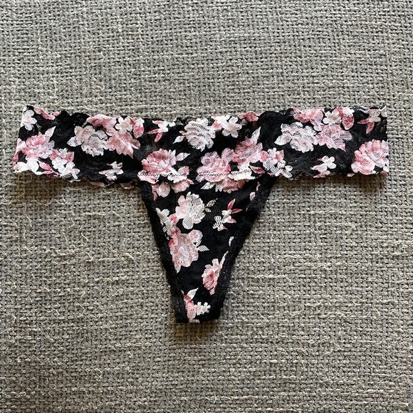 NEW VICTORIA’S SECRET Panty Bundle! - Picture 5 of 13